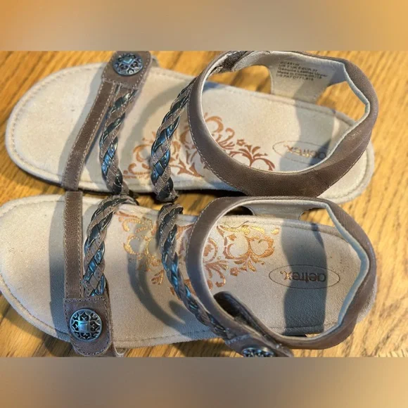 Aetrex Brown and Gray Women's Sandals - Picture 3 of 7